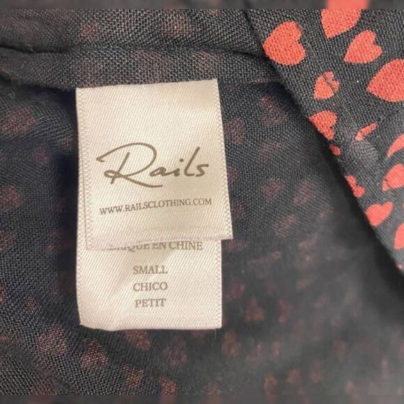 Rails Jasmine Enamoured dress Smocked Waist Black Red Hearts  size S - Picture 10 of 10